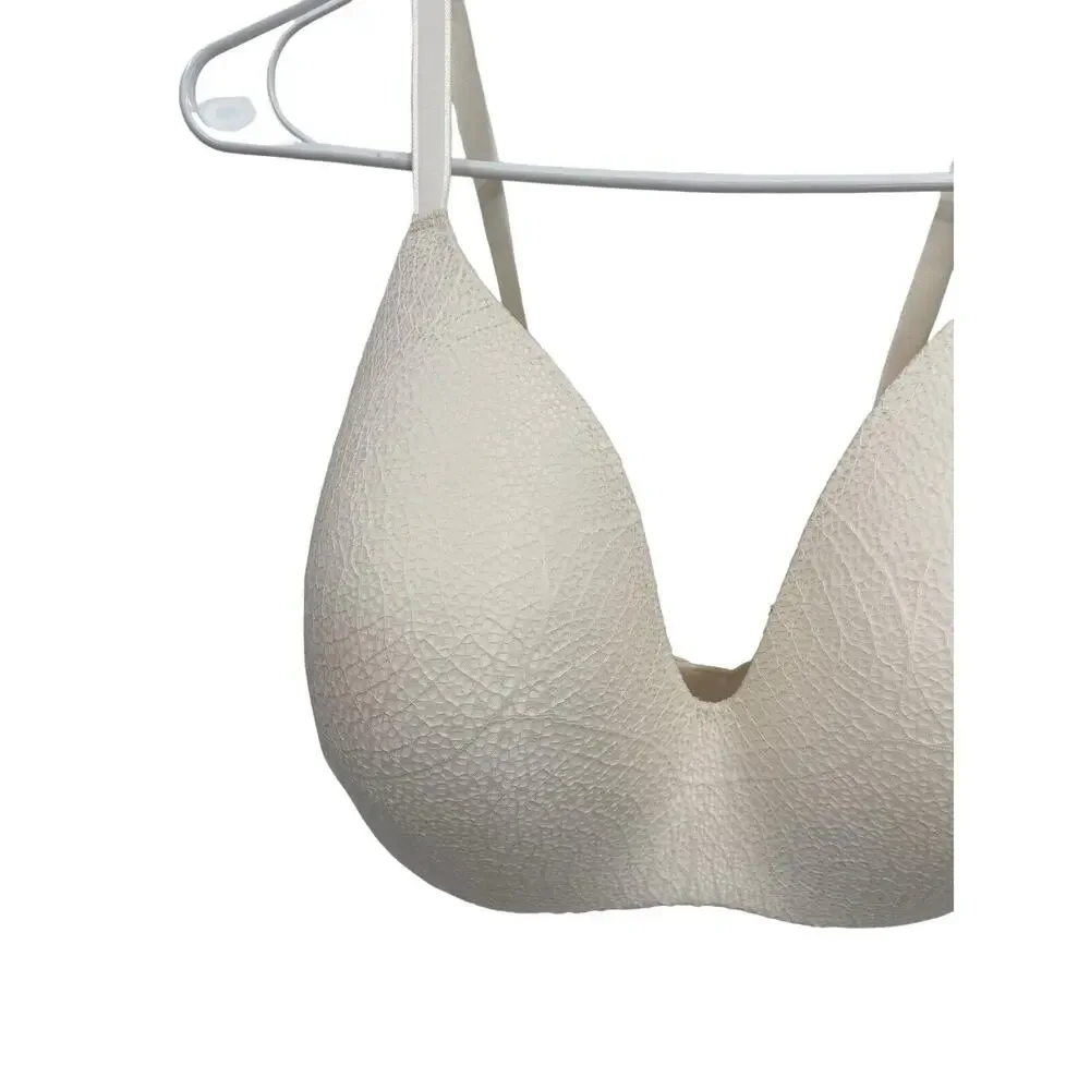 NWT Knix Lace WingWoman Contour Bra Cloud Wireless Plunge Size 8